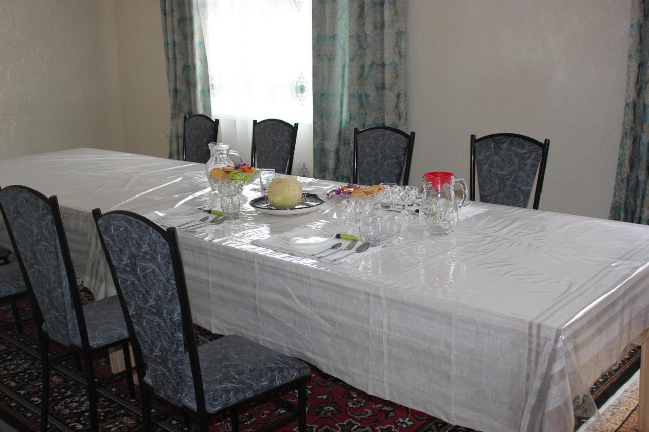 Uz-Anar Guest House Kochkor Екстер'єр фото