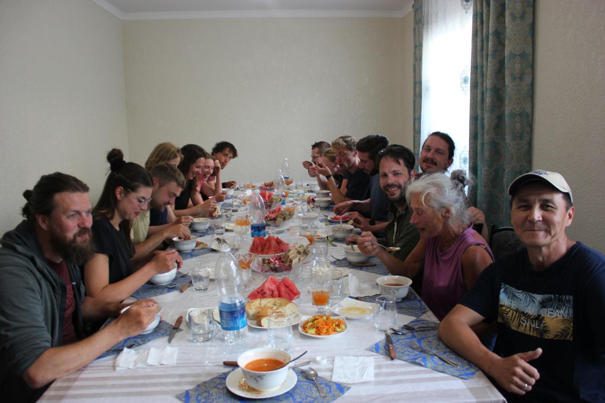 Uz-Anar Guest House Kochkor Екстер'єр фото